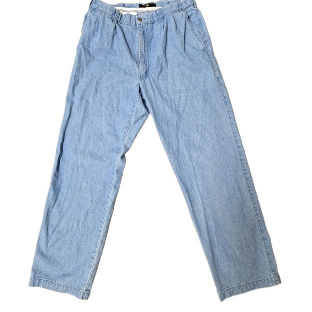 RETRO PLEATED STRAIGHT LEG JEANS 32X32. RELAXED FIT. SUPER COMFY.